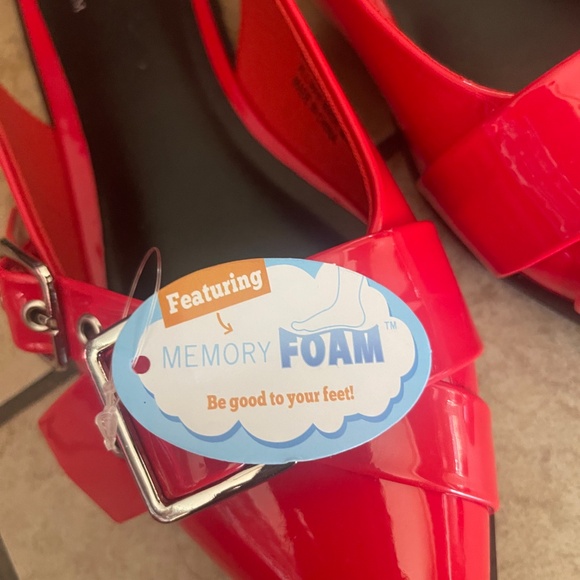 Seychelles Red Buckle Sandals SZS  8M and 11M - Picture 4 of 10